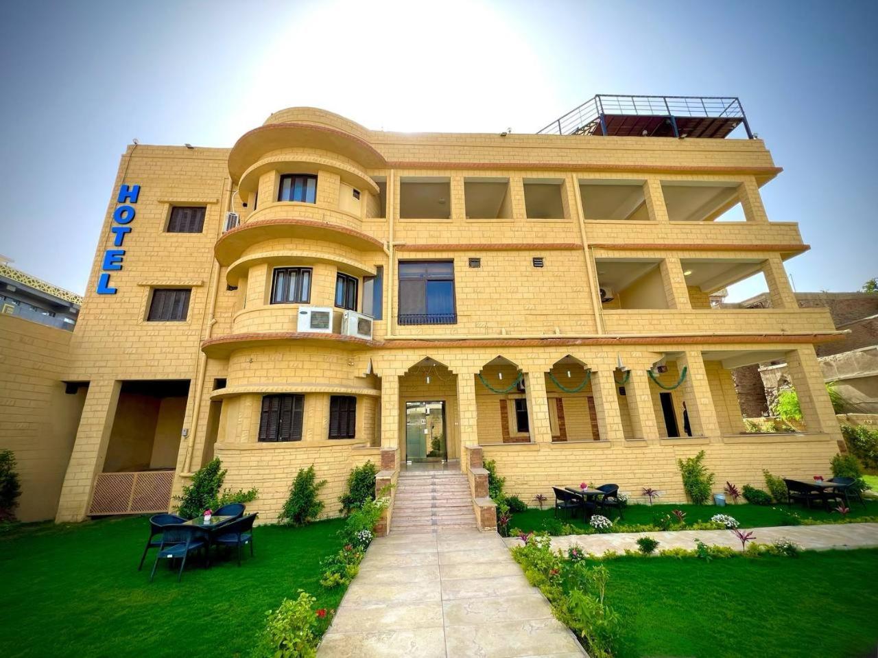 Turquoise Pyramids Gate Hotel City Centre Kafrat al Jabal Exterior foto